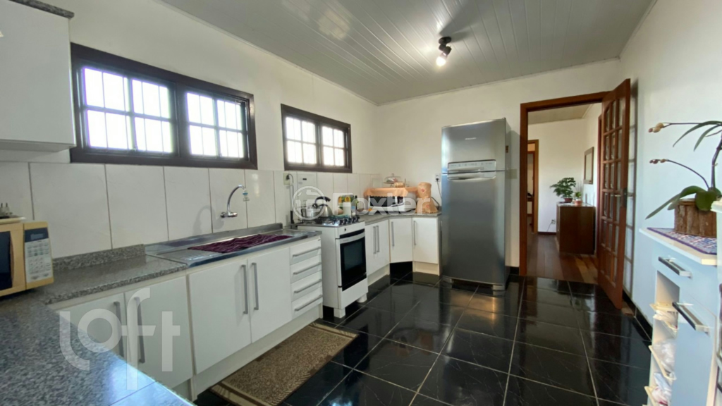 Casa à venda com 3 quartos, 190m² - Foto 3