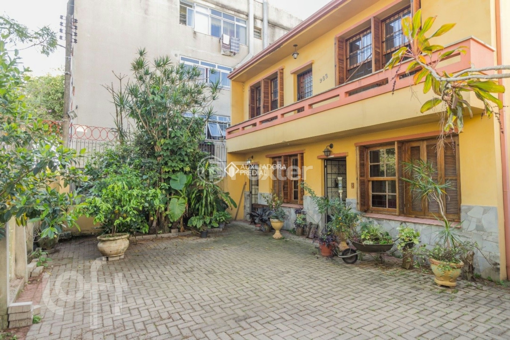 Casa à venda com 3 quartos, 256m² - Foto 11