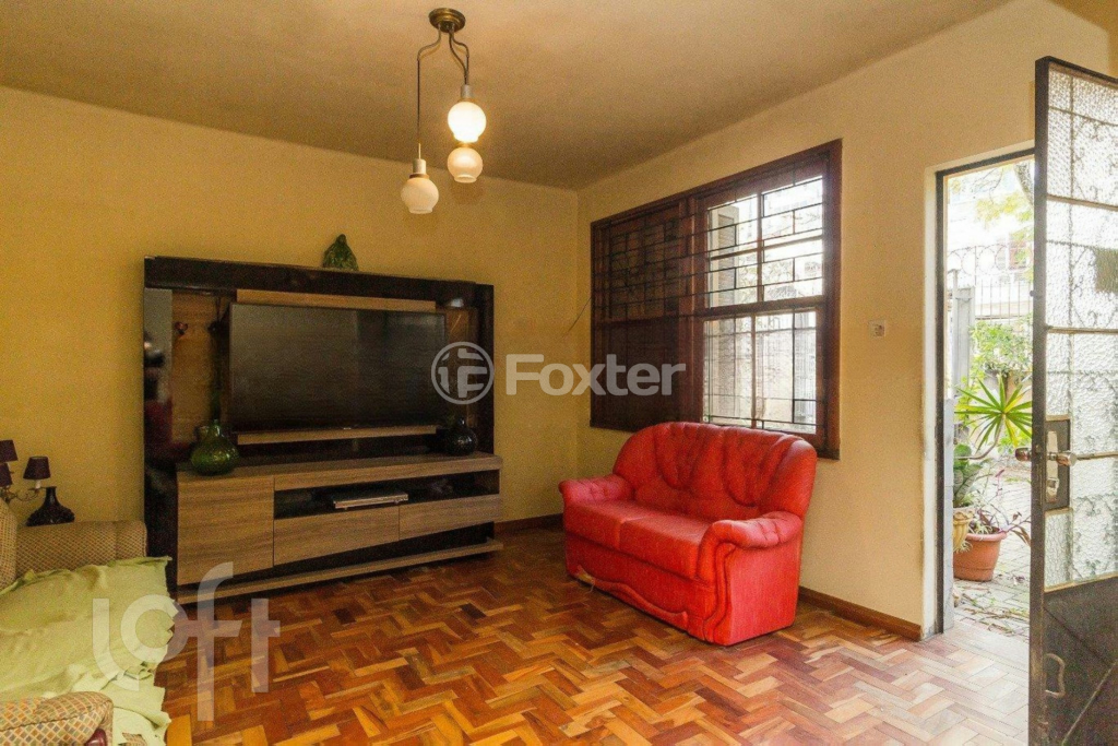 Casa à venda com 3 quartos, 256m² - Foto 2