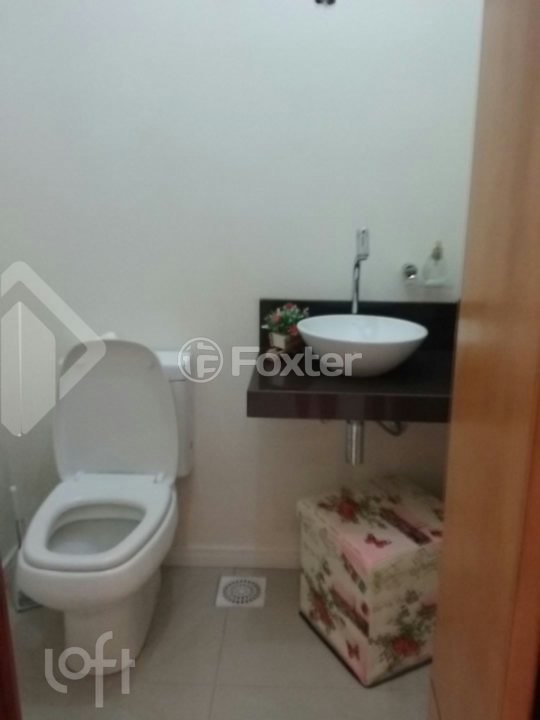 Casa à venda com 3 quartos, 243m² - Foto 10