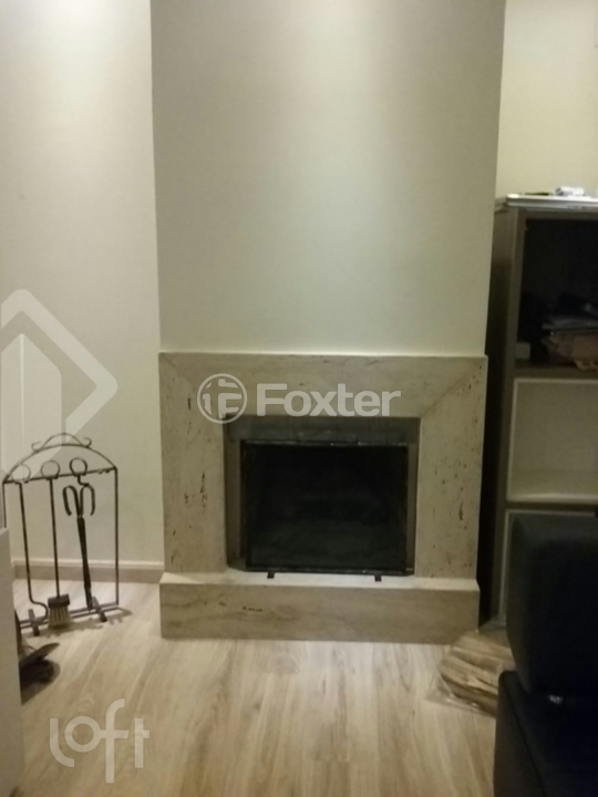 Casa à venda com 3 quartos, 243m² - Foto 4