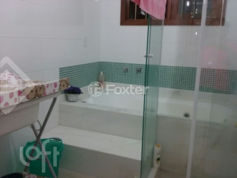 Casa à venda com 3 quartos, 243m² - Foto 18