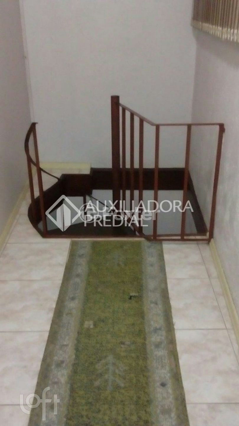 Casa à venda com 4 quartos, 250m² - Foto 18
