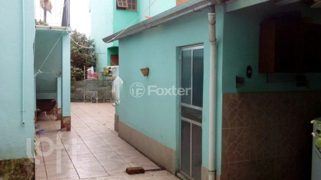 Casa à venda com 4 quartos, 250m² - Foto 7