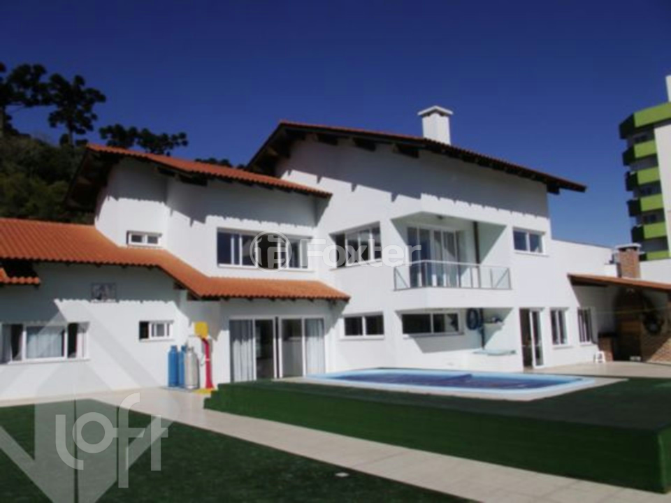 Casa à venda com 4 quartos, 350m² - Foto 4