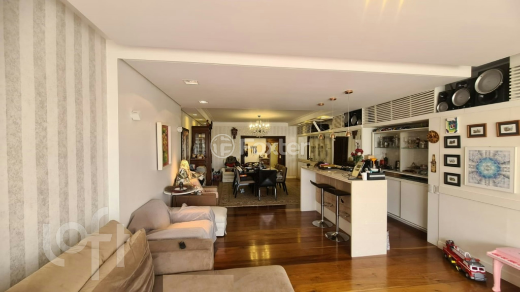 Apartamento à venda com 3 quartos, 177m² - Foto 2