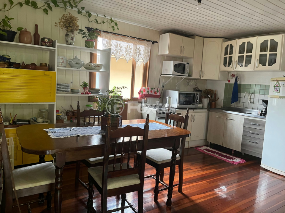 Casa à venda com 4 quartos, 66m² - Foto 5