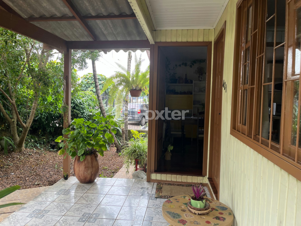 Casa à venda com 4 quartos, 66m² - Foto 4
