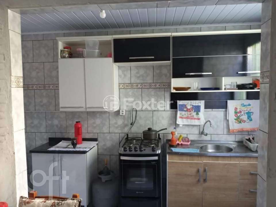 Casa à venda com 3 quartos, 32m² - Foto 4