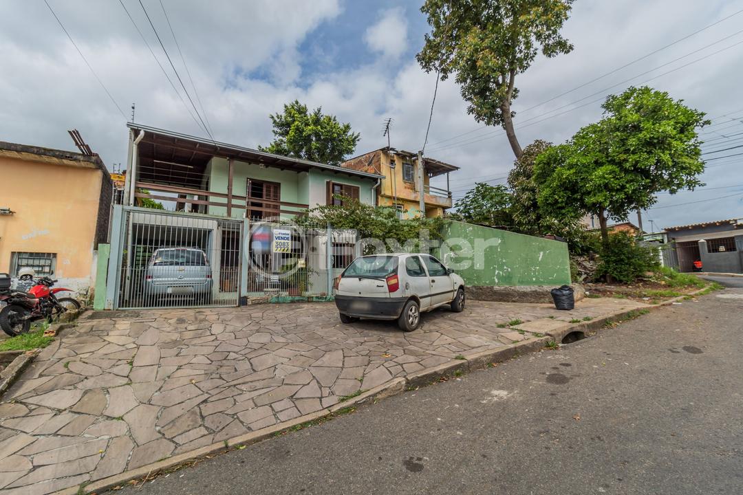 Casa à venda com 6 quartos, 247m² - Foto 1