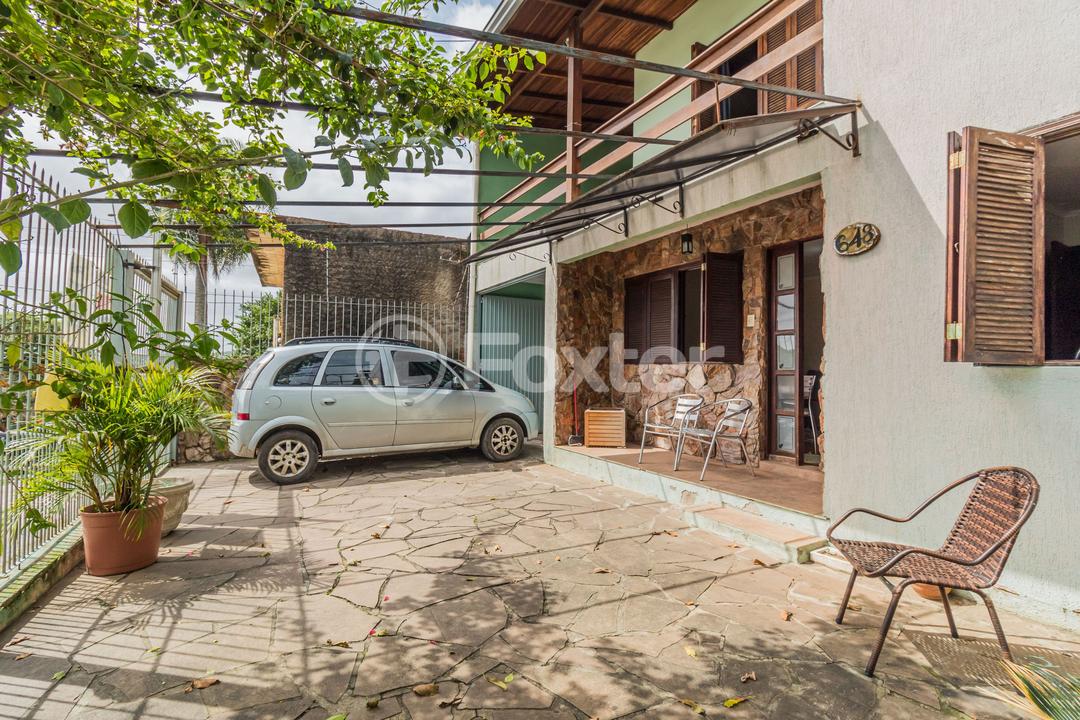 Casa à venda com 6 quartos, 247m² - Foto 3
