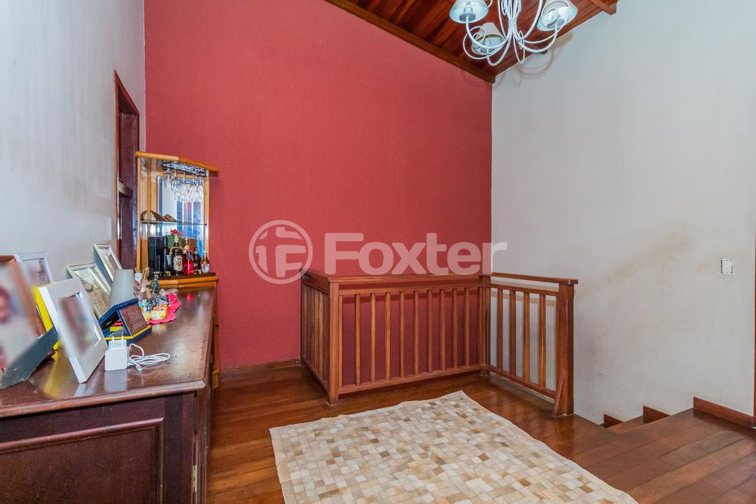 Casa à venda com 6 quartos, 247m² - Foto 18