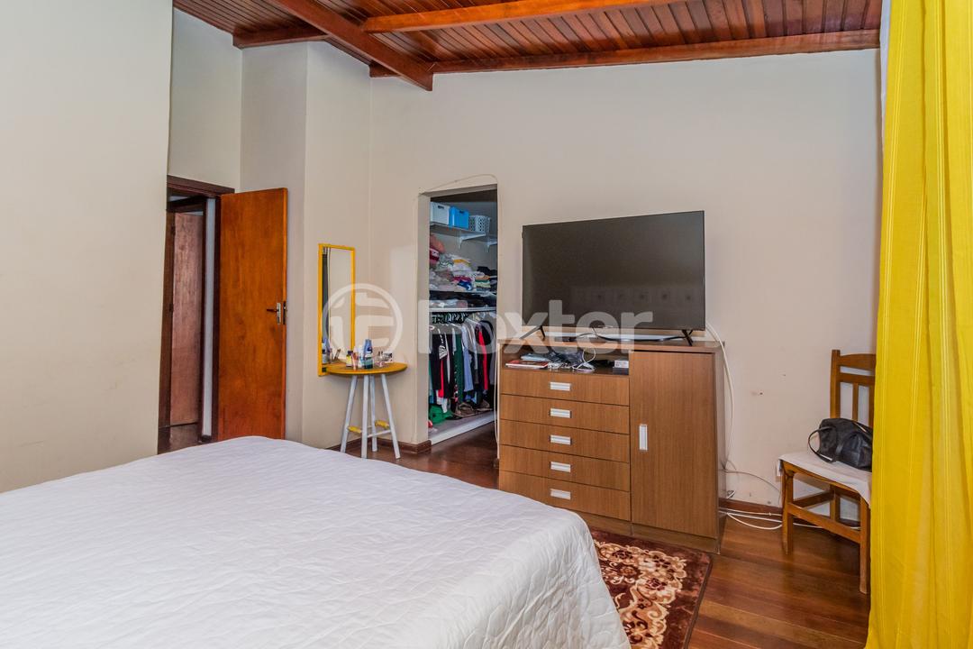 Casa à venda com 6 quartos, 247m² - Foto 22