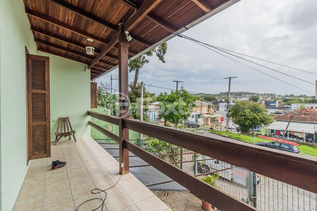 Casa à venda com 6 quartos, 247m² - Foto 32
