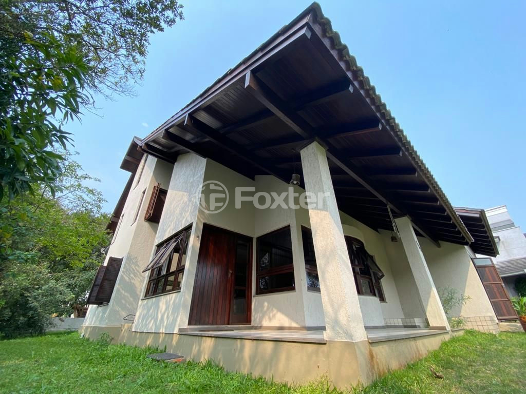 Casa de Condomínio à venda com 3 quartos, 275m² - Foto 4