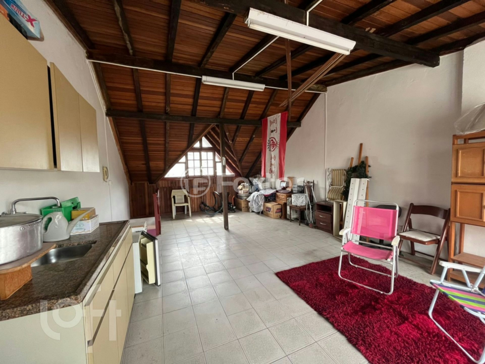 Casa à venda com 3 quartos, 290m² - Foto 11