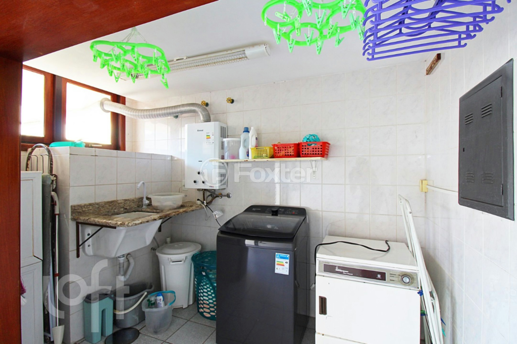 Casa de Condomínio à venda com 3 quartos, 203m² - Foto 35