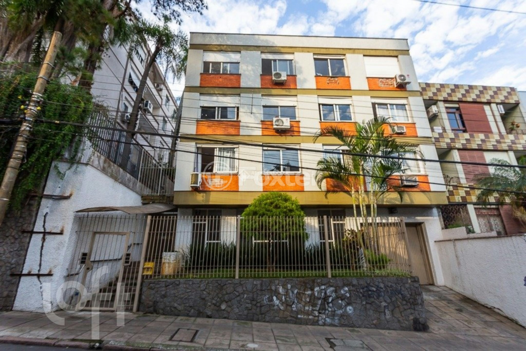 Apartamento à venda com 3 quartos, 87m² - Foto 1