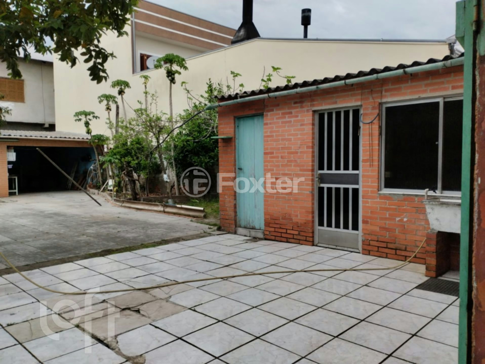 Casa à venda com 3 quartos, 96m² - Foto 2