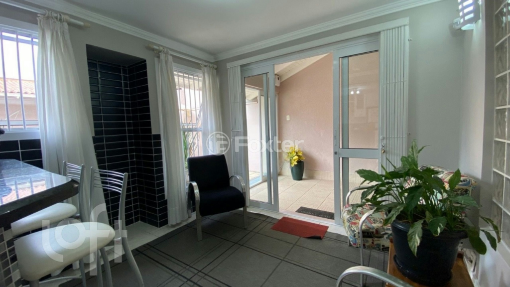 Casa à venda com 4 quartos, 230m² - Foto 11