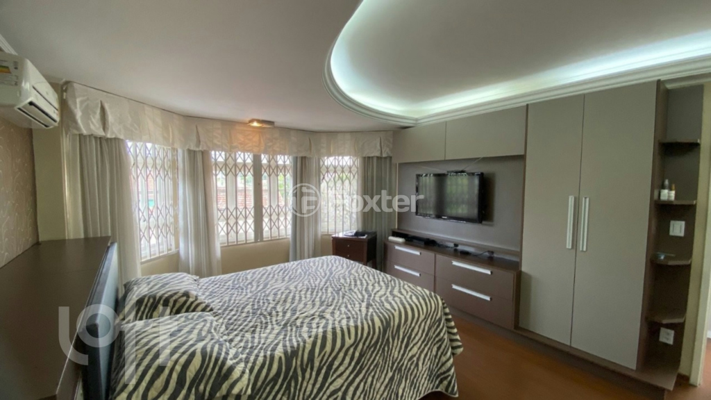 Casa à venda com 4 quartos, 230m² - Foto 18