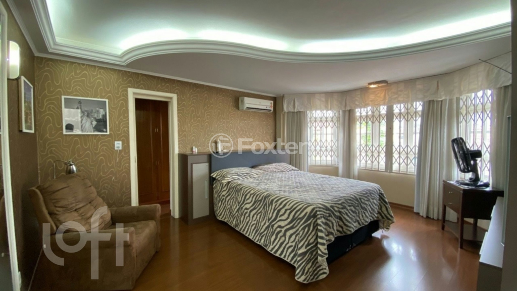 Casa à venda com 4 quartos, 230m² - Foto 17