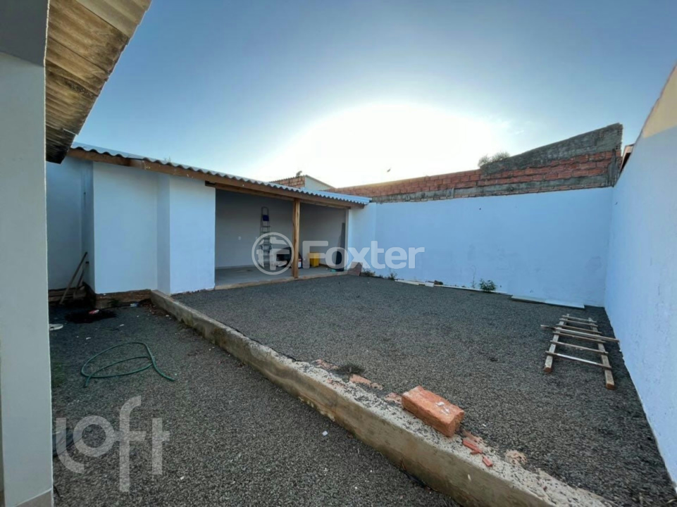 Casa à venda com 2 quartos, 62m² - Foto 8