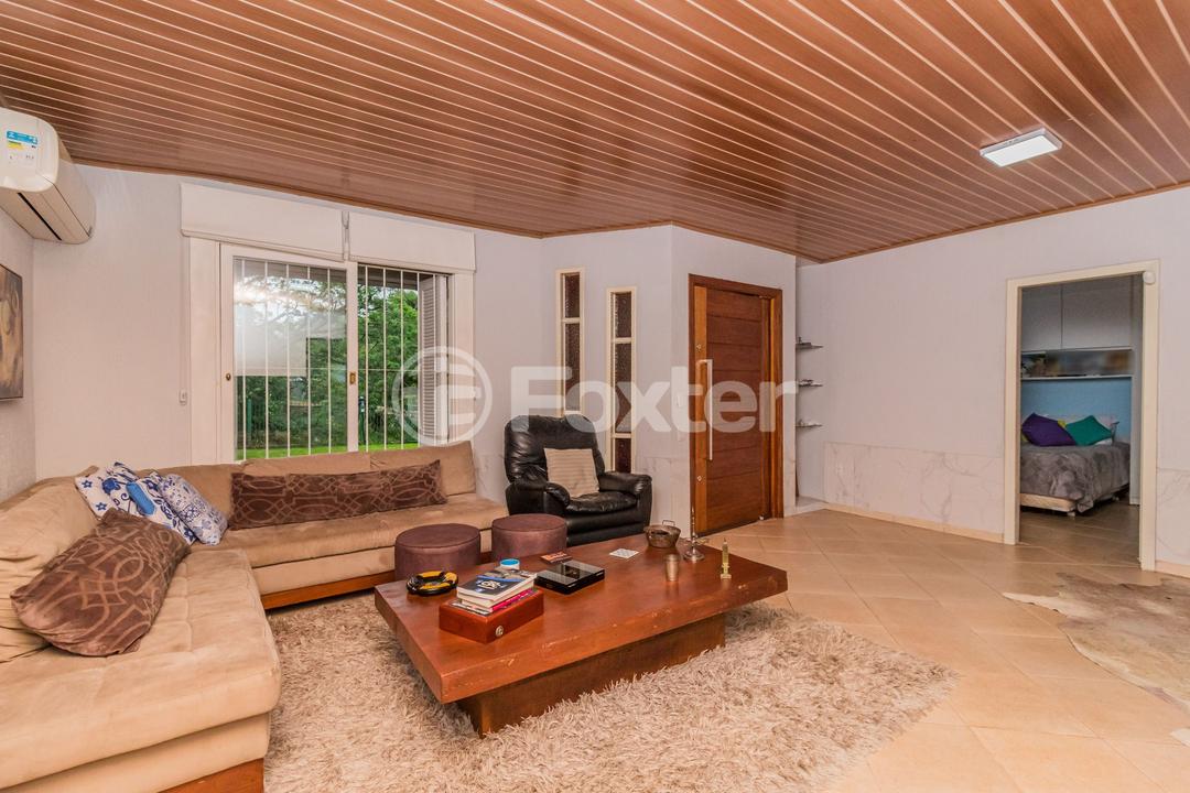 Casa à venda com 4 quartos, 190m² - Foto 2