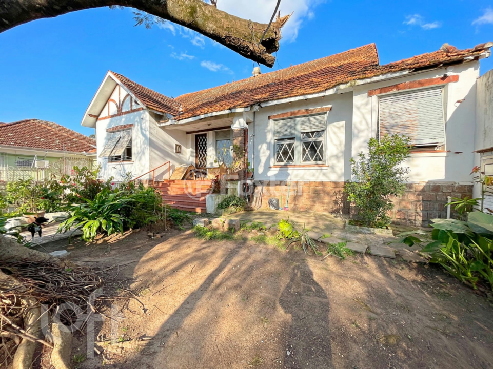 Casa à venda com 3 quartos, 695m² - Foto 2