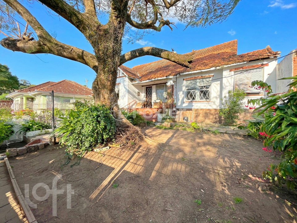 Casa à venda com 3 quartos, 695m² - Foto 1