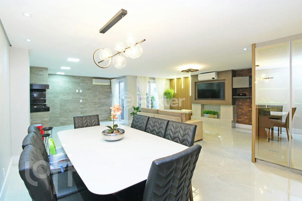 Casa de Condomínio à venda com 4 quartos, 200m² - Foto 4