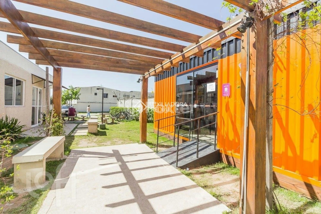 Apartamento à venda com 2 quartos, 42m² - Foto 18