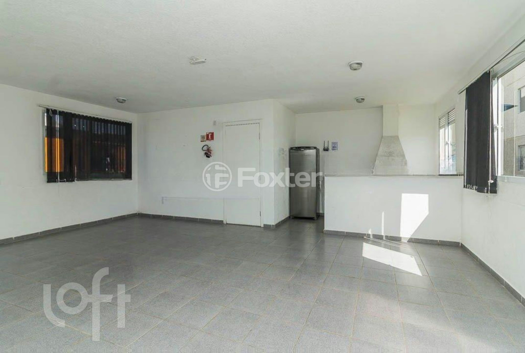 Apartamento à venda com 2 quartos, 42m² - Foto 19