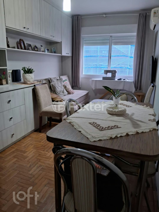 Apartamento à venda com 1 quarto, 42m² - Foto 1
