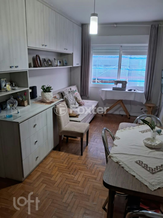 Apartamento à venda com 1 quarto, 42m² - Foto 2