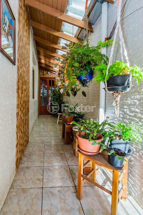 Casa à venda com 4 quartos, 200m² - Foto 4