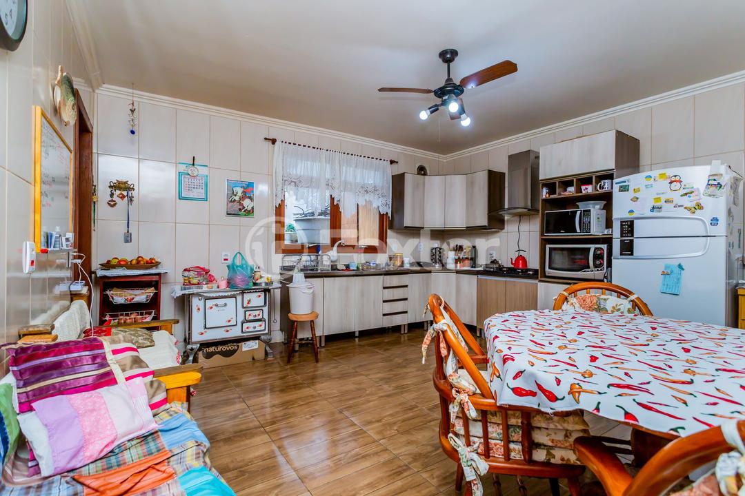 Casa à venda com 4 quartos, 200m² - Foto 30