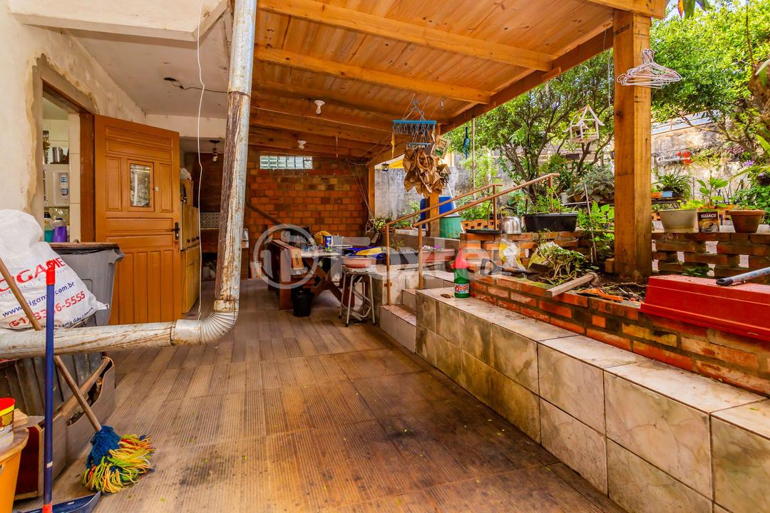 Casa à venda com 4 quartos, 200m² - Foto 33