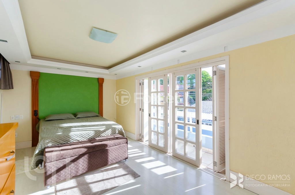 Casa à venda com 3 quartos, 256m² - Foto 14