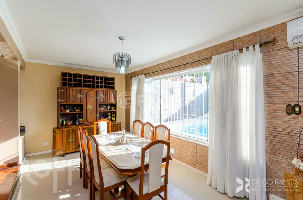 Casa à venda com 3 quartos, 256m² - Foto 11