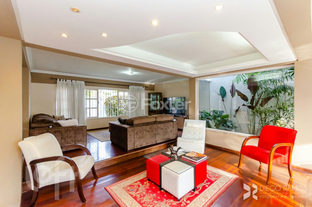 Casa à venda com 3 quartos, 256m² - Foto 9
