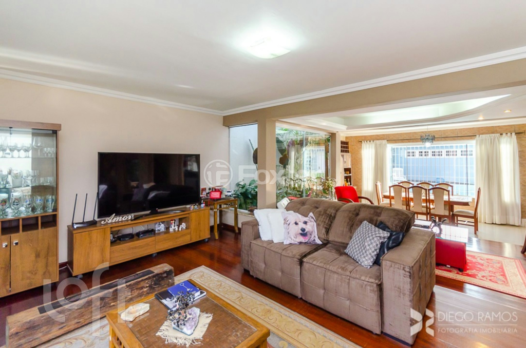 Casa à venda com 3 quartos, 256m² - Foto 7