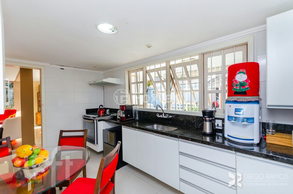 Casa à venda com 3 quartos, 256m² - Foto 26