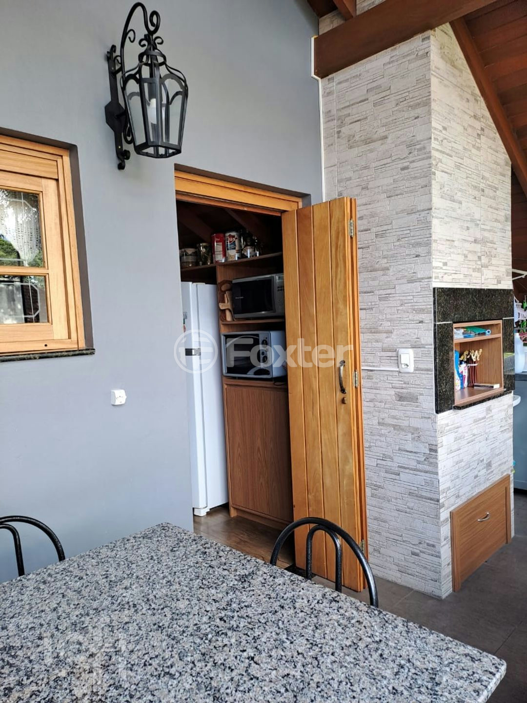 Casa à venda com 3 quartos, 300m² - Foto 3
