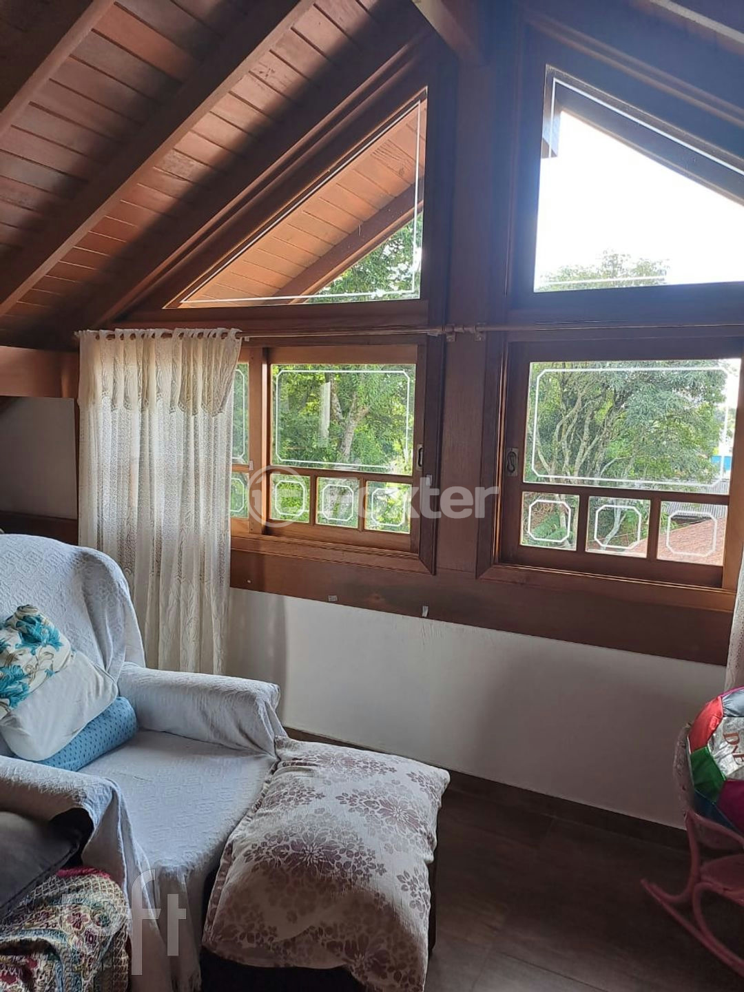 Casa à venda com 3 quartos, 300m² - Foto 4