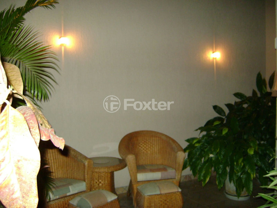 Casa à venda com 3 quartos, 200m² - Foto 4