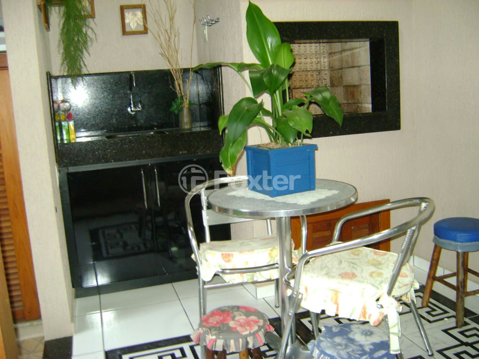 Casa à venda com 3 quartos, 200m² - Foto 5