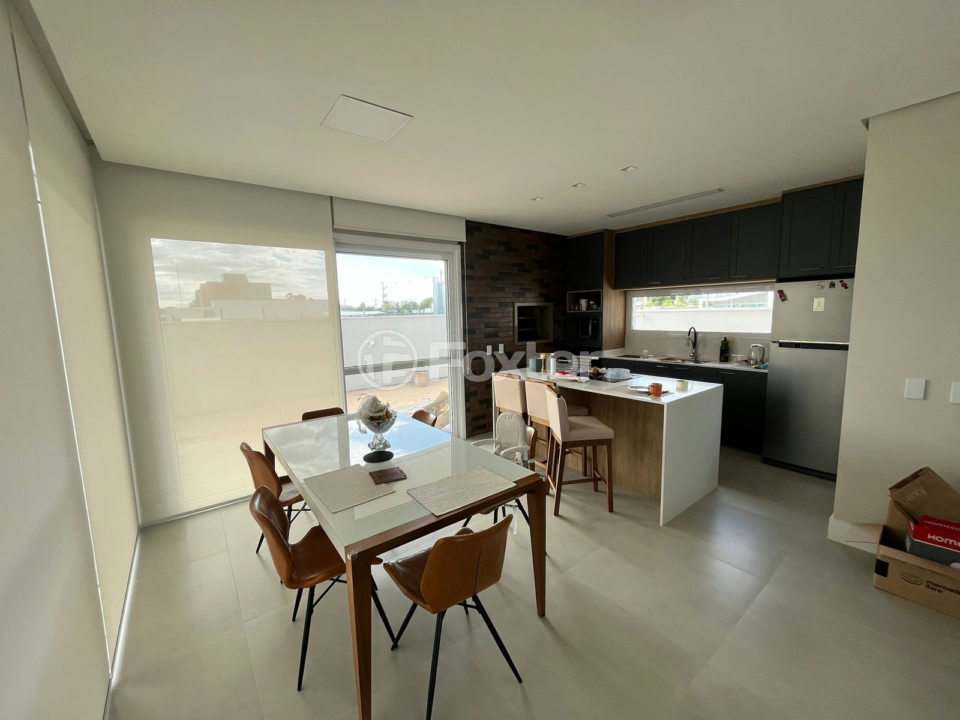 Casa de Condomínio à venda com 3 quartos, 234m² - Foto 5