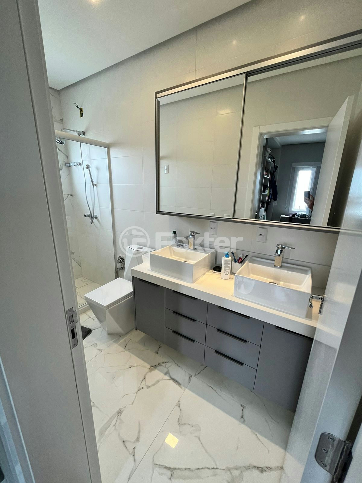 Casa de Condomínio à venda com 3 quartos, 234m² - Foto 9