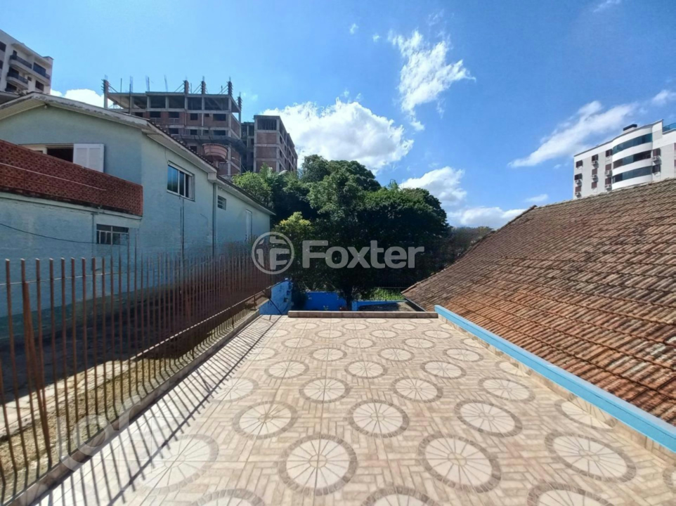 Casa à venda com 7 quartos, 385m² - Foto 23